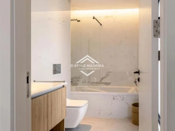 Apartamento T5 para Venda em São Martinho