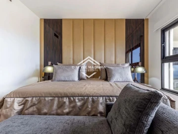 Apartamento T5 para Venda em São Martinho