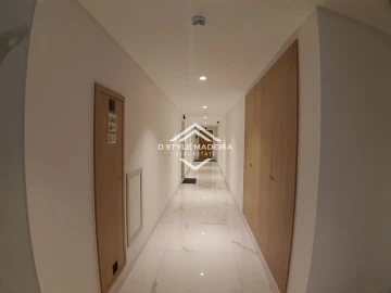 Apartamento T5 para Venda em São Martinho