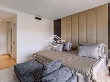 Apartamento T5 para Venda em São Martinho