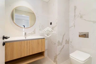 Apartamento T5 para Venda em São Martinho