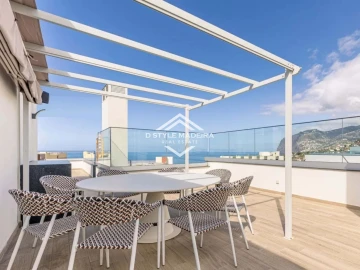 Apartamento T5 para Venda em São Martinho