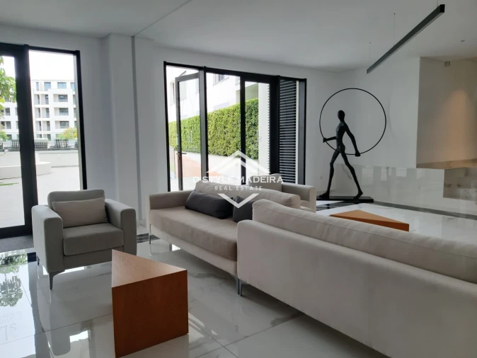 Apartamento T5 para Venda em São Martinho Foto 56