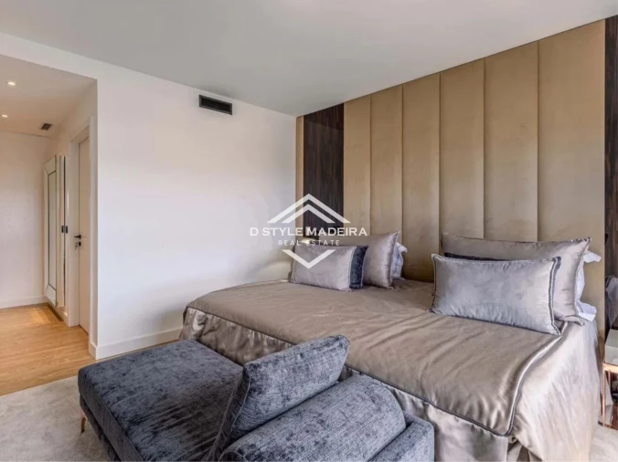 Apartamento T5 para Venda em São Martinho Foto 32