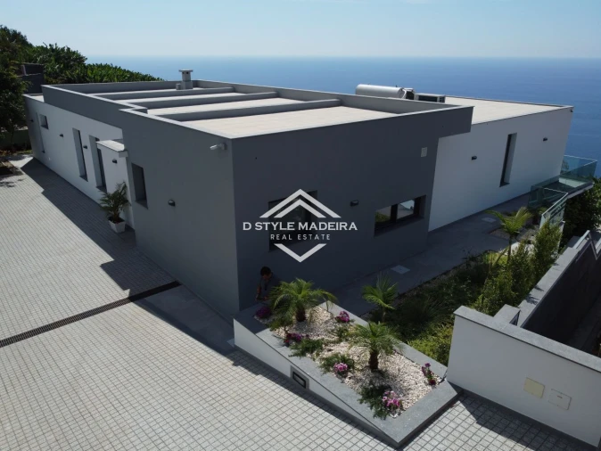 Moradia T3 para Venda em Arco da Calheta Foto 58