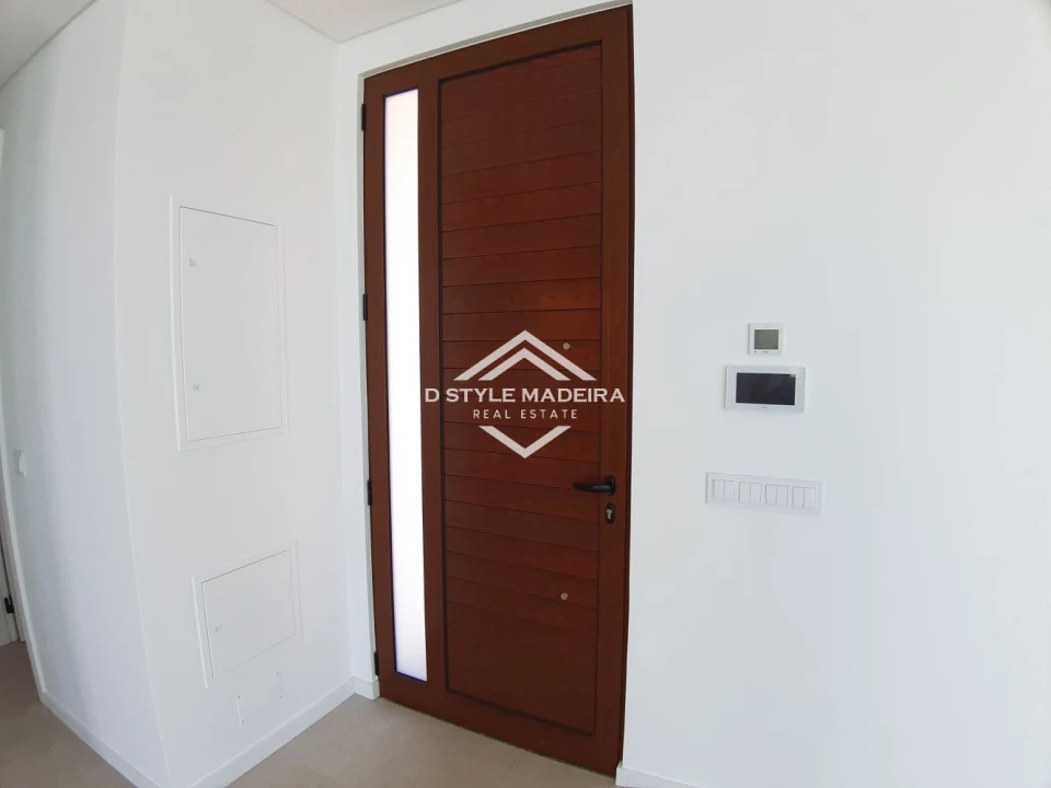 Moradia T3 para Venda em Arco da Calheta Foto 4