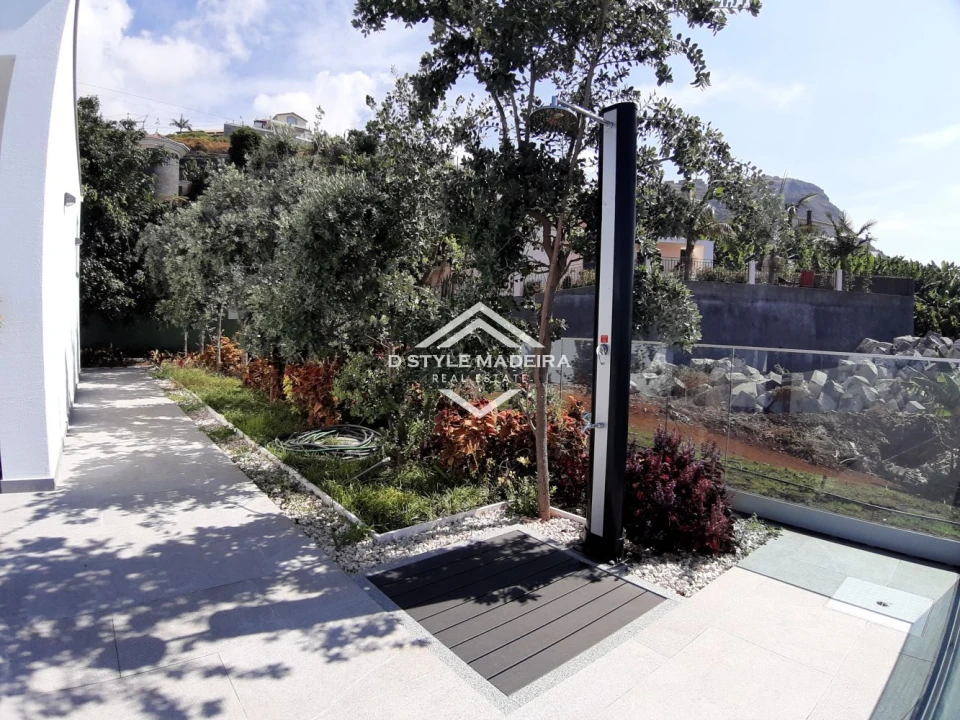 Moradia T3 para Venda em Arco da Calheta Foto 50