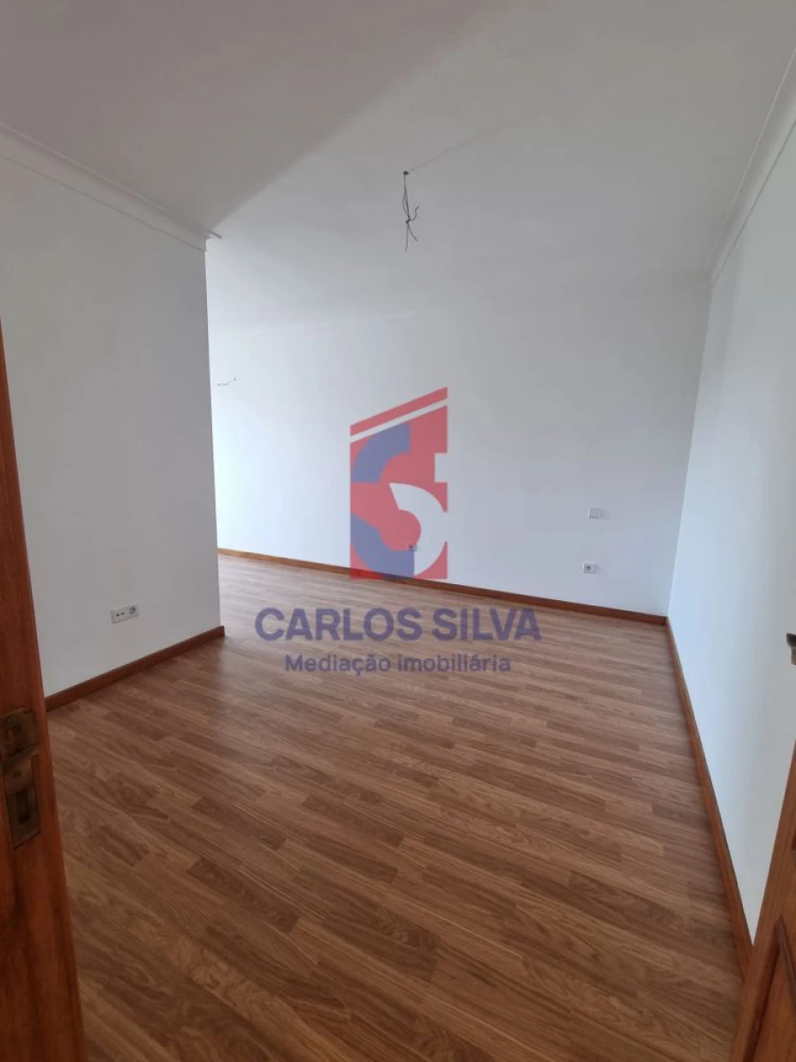 Moradia T3 para Venda em Gondifelos, Cavalões e Outiz Foto 23