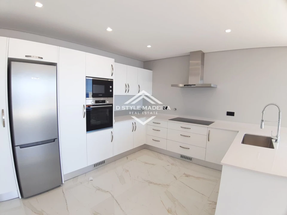 Apartamento T2 para Venda em São Martinho Foto 4