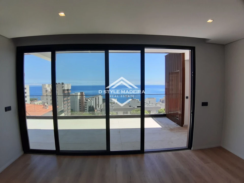 Apartamento T2 para Venda em São Martinho Foto 10