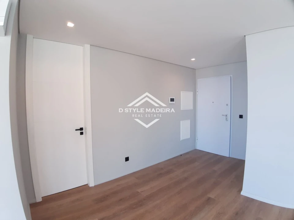 Apartamento T2 para Venda em São Martinho Foto 3