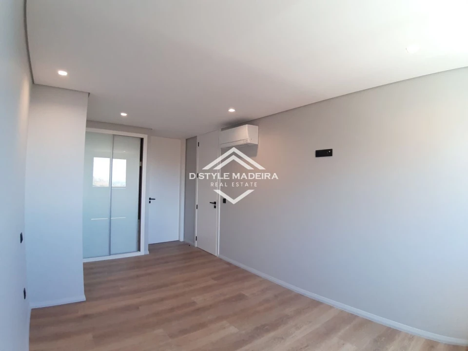 Apartamento T2 para Venda em São Martinho Foto 18