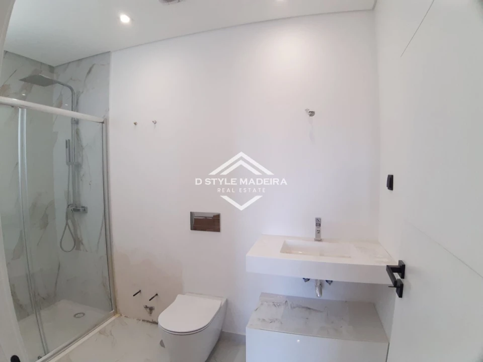 Apartamento T2 para Venda em São Martinho Foto 19