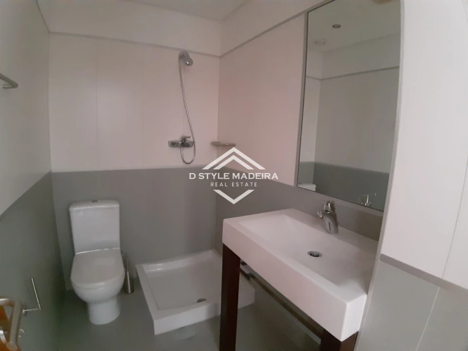 Apartamento T3 para Venda em São Martinho Foto 9