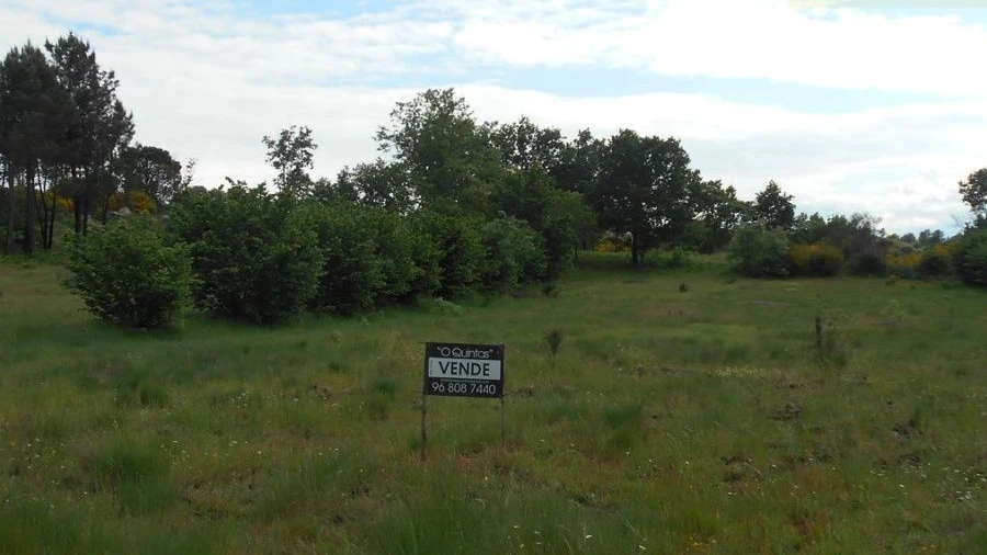Terreno para Venda em Abrunhosa-A-Velha