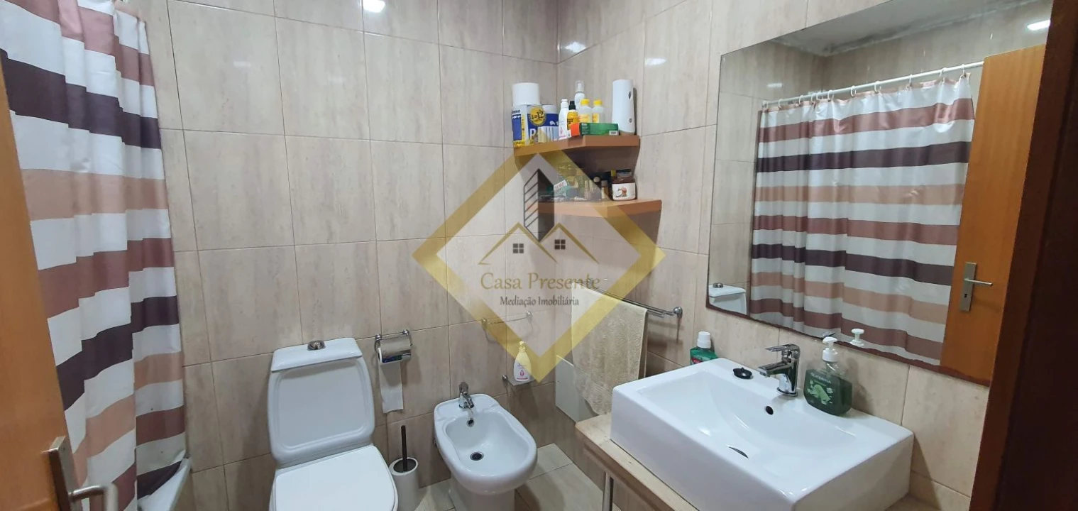 Apartamento T3 para Venda em Pedroso e Seixezelo Foto 26