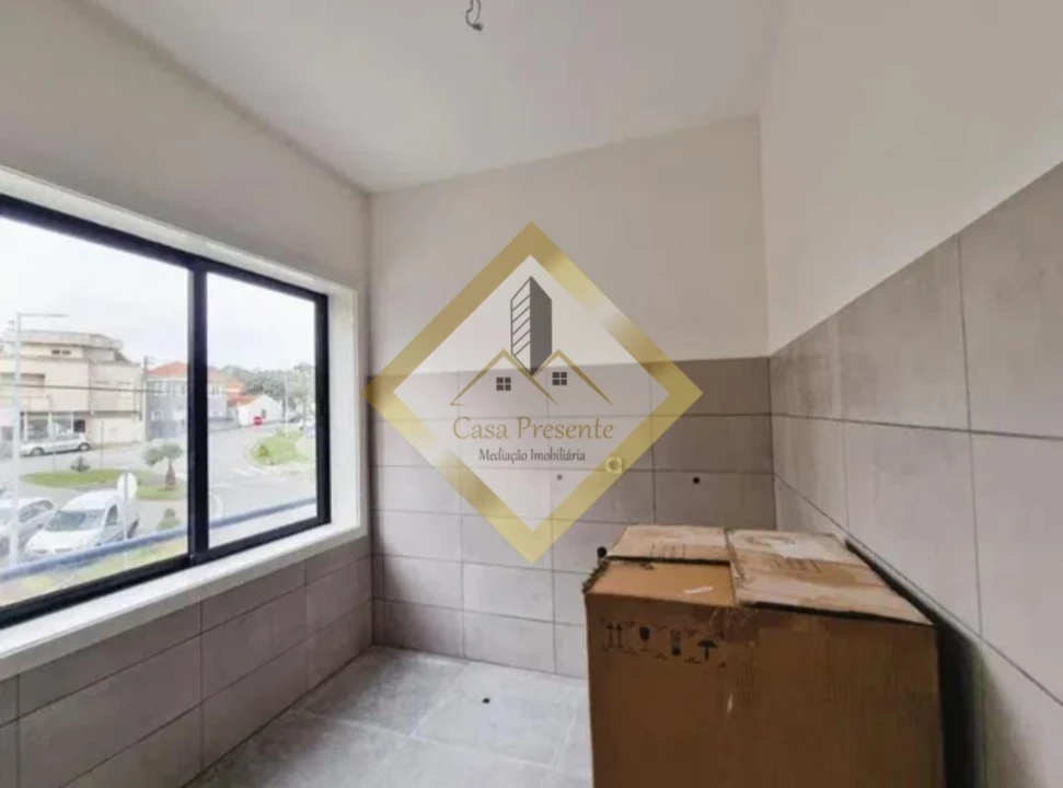 Apartamento T3 para Venda em Fiães Foto 5