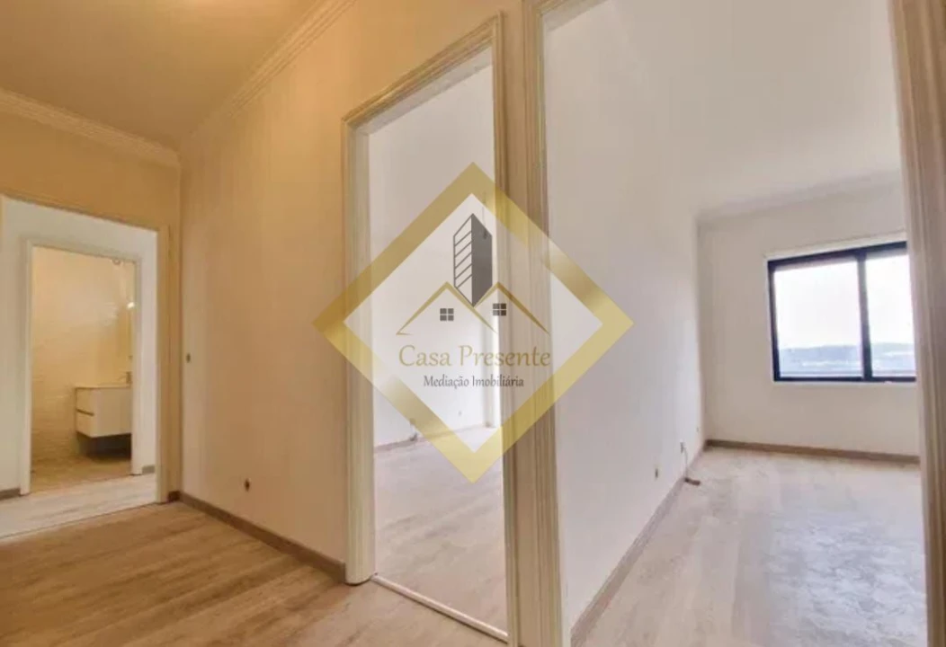Apartamento T3 para Venda em Fiães Foto 9