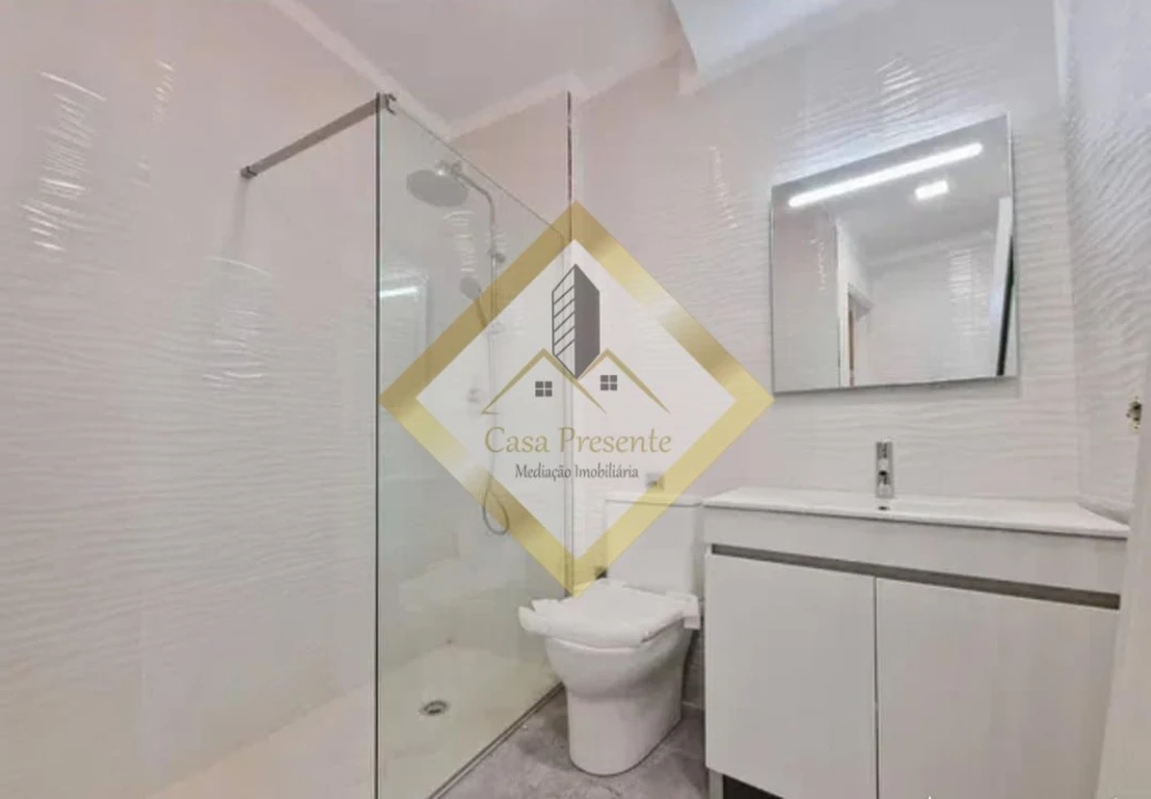 Apartamento T3 para Venda em Fiães Foto 13