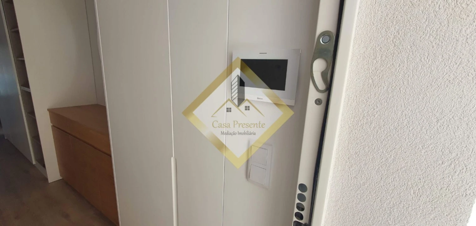 Apartamento T1 para Arrendamento em Mafamude e Vilar do Paraíso Foto 10