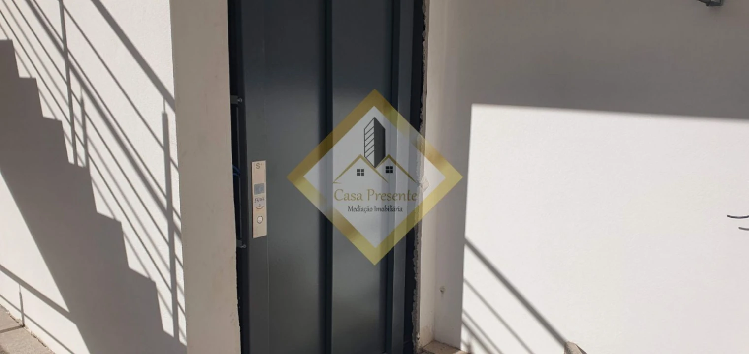 Apartamento T1 para Arrendamento em Mafamude e Vilar do Paraíso Foto 26