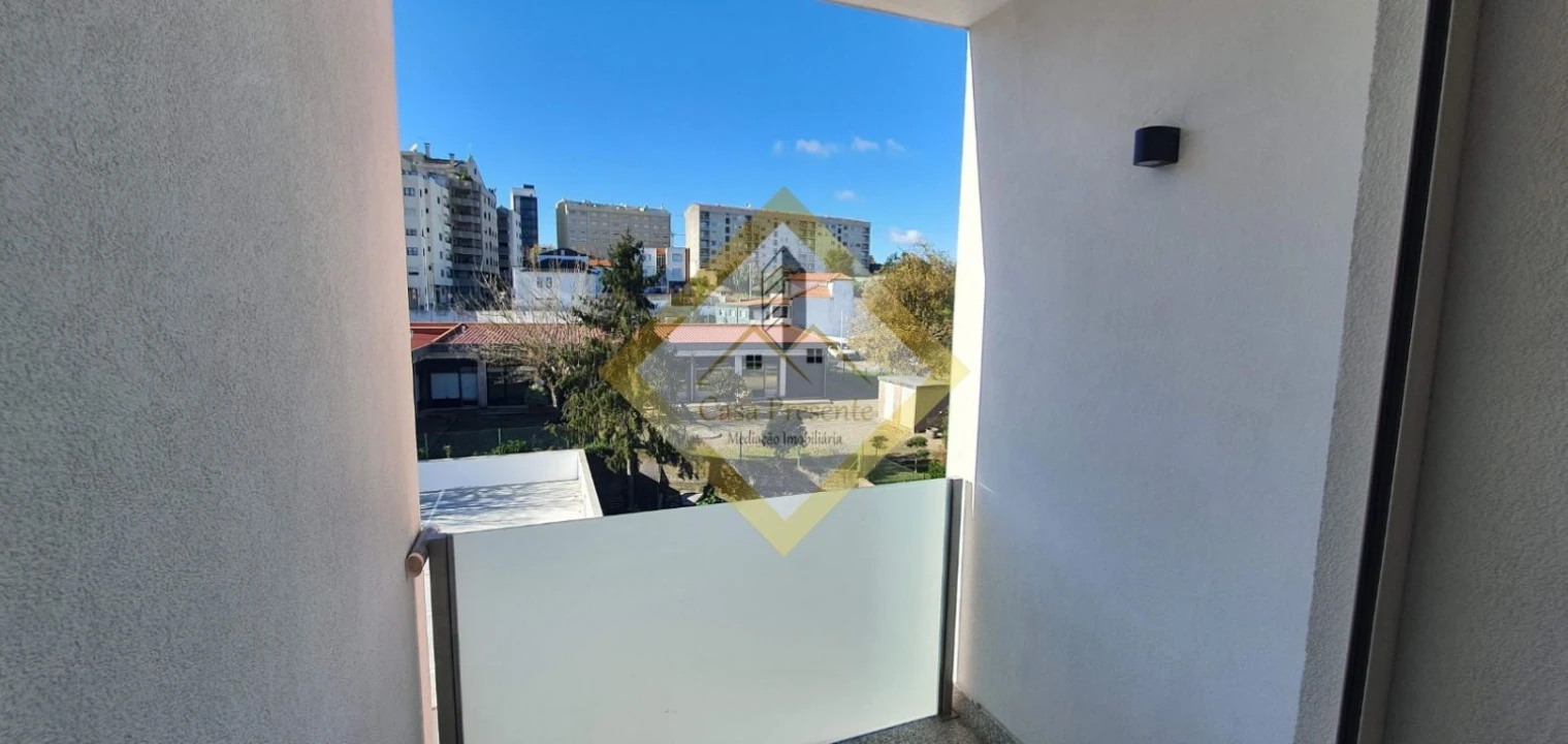 Apartamento T1 para Arrendamento em Mafamude e Vilar do Paraíso Foto 24