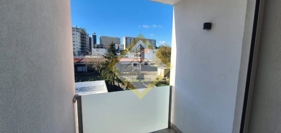 Apartamento T1 para Arrendamento em Mafamude e Vilar do Paraíso