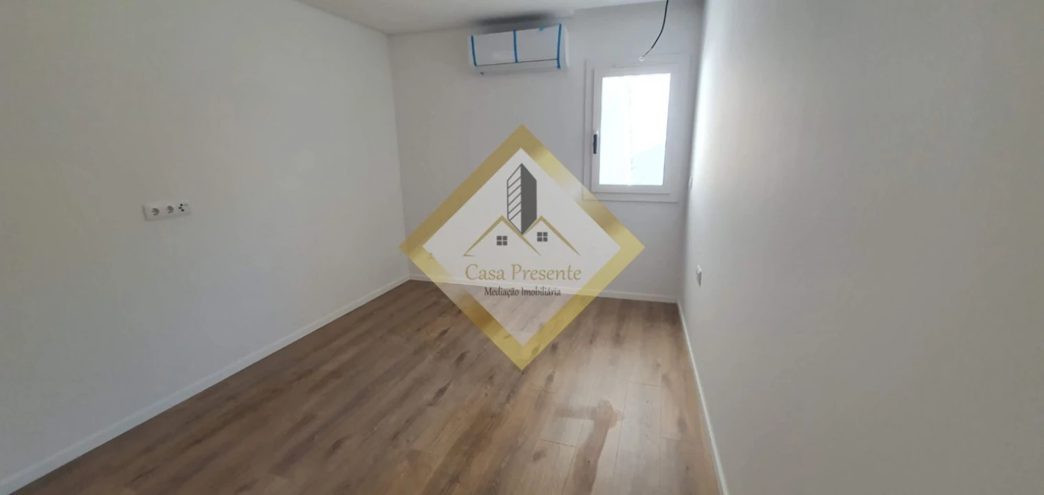 Apartamento T1 para Arrendamento em Mafamude e Vilar do Paraíso Foto 16