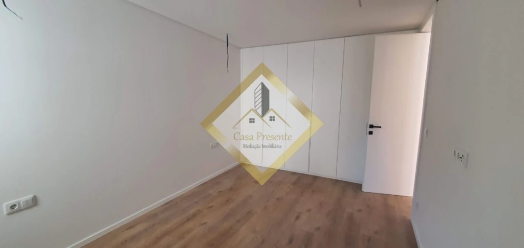 Apartamento T1 para Arrendamento em Mafamude e Vilar do Paraíso Foto 14