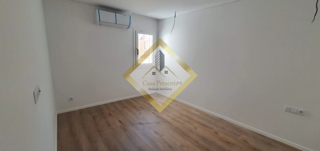 Apartamento T1 para Arrendamento em Mafamude e Vilar do Paraíso Foto 13