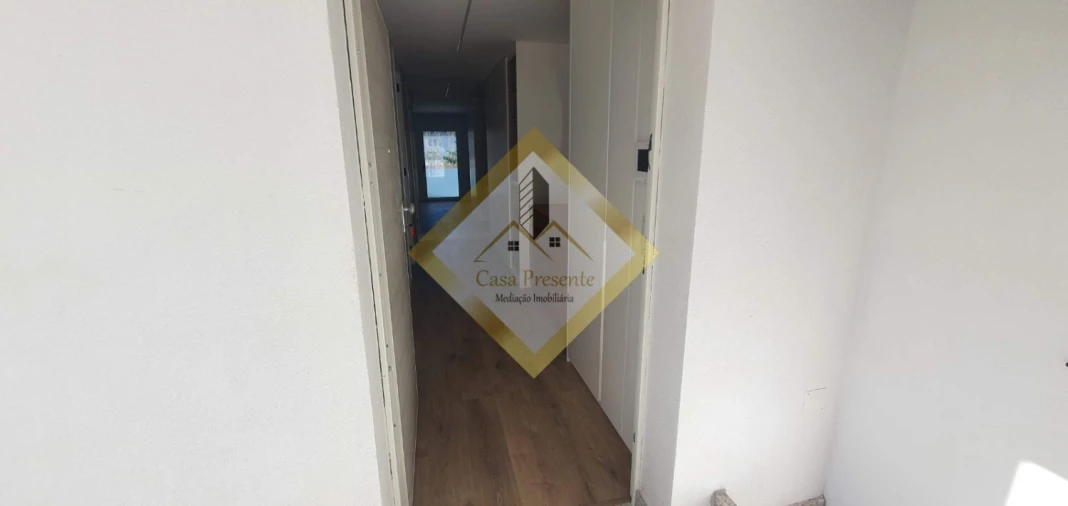 Apartamento T1 para Arrendamento em Mafamude e Vilar do Paraíso Foto 8