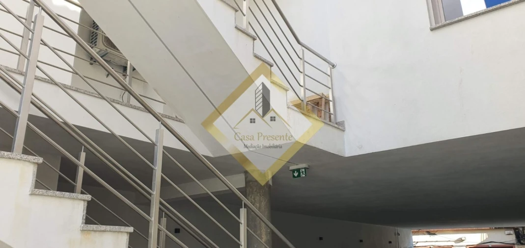 Apartamento T1 para Arrendamento em Mafamude e Vilar do Paraíso Foto 27