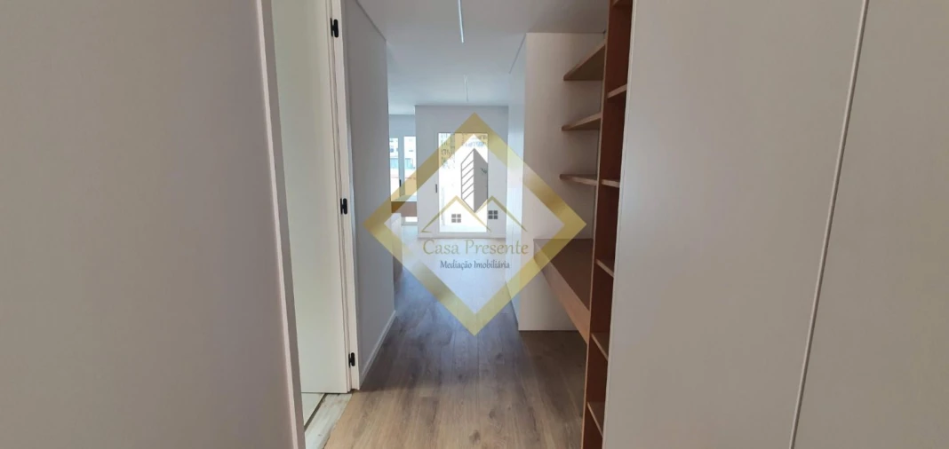 Apartamento T1 para Arrendamento em Mafamude e Vilar do Paraíso Foto 18