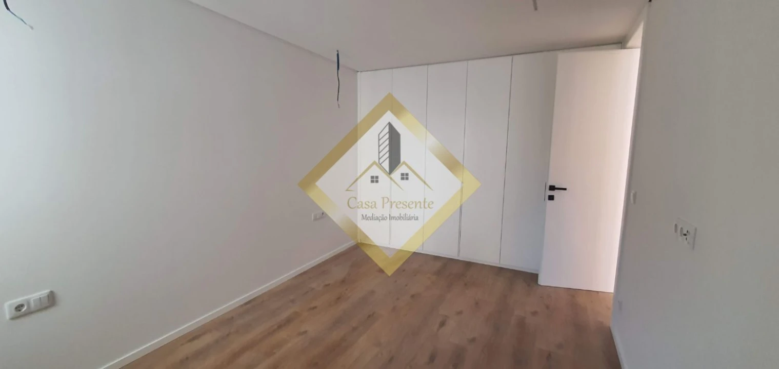 Apartamento T1 para Arrendamento em Mafamude e Vilar do Paraíso Foto 14