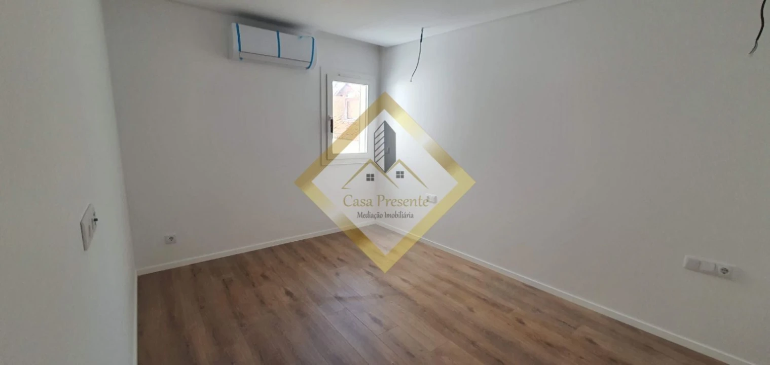 Apartamento T1 para Arrendamento em Mafamude e Vilar do Paraíso Foto 13