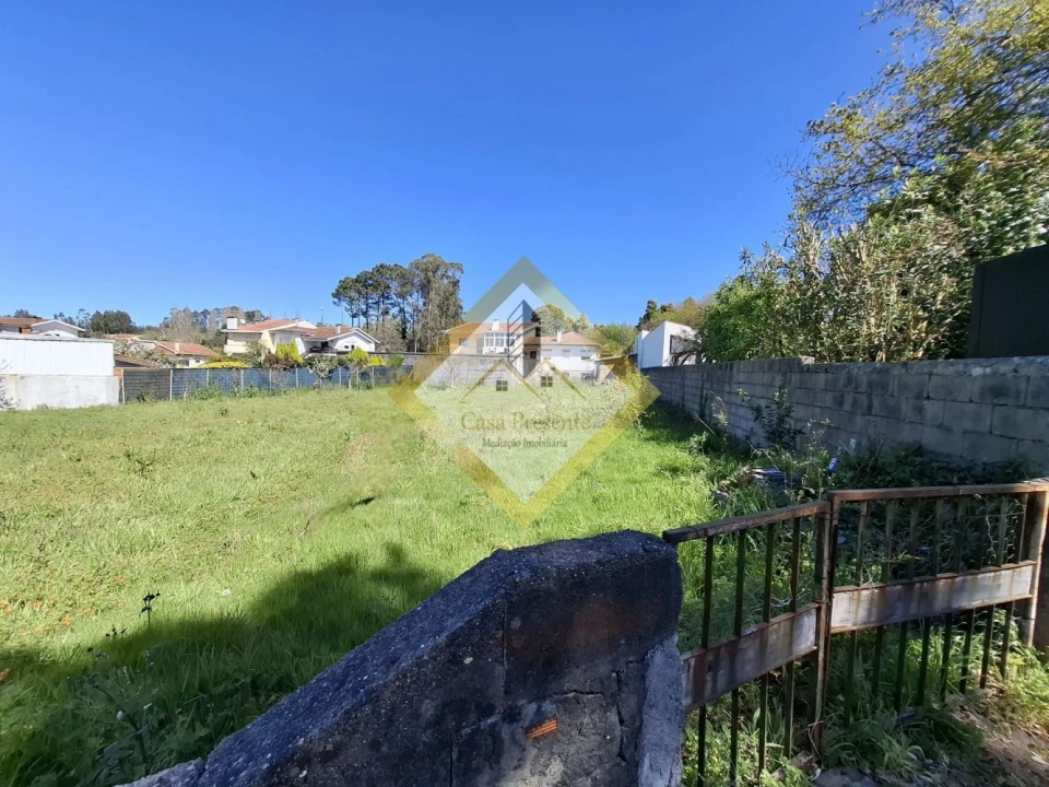 Terreno para Venda em Pedroso e Seixezelo Foto 1
