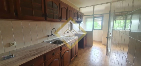 Apartamento T1 para Arrendamento em Santa Marinha e São Pedro da Afurada