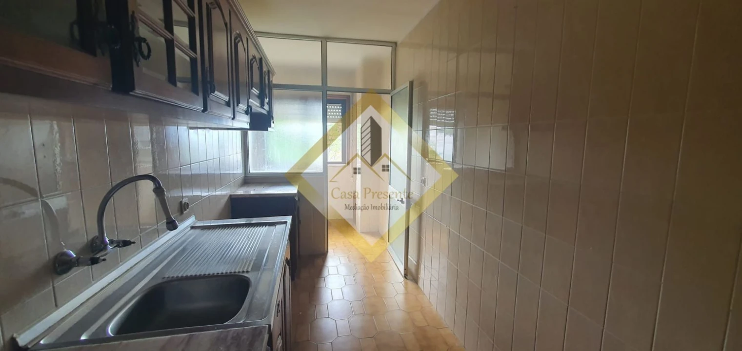 Apartamento T1 para Arrendamento em Santa Marinha e São Pedro da Afurada Foto 5