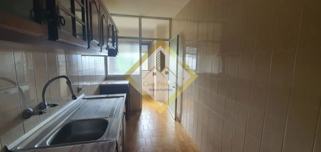 Apartamento T1 para Arrendamento em Santa Marinha e São Pedro da Afurada Foto 5