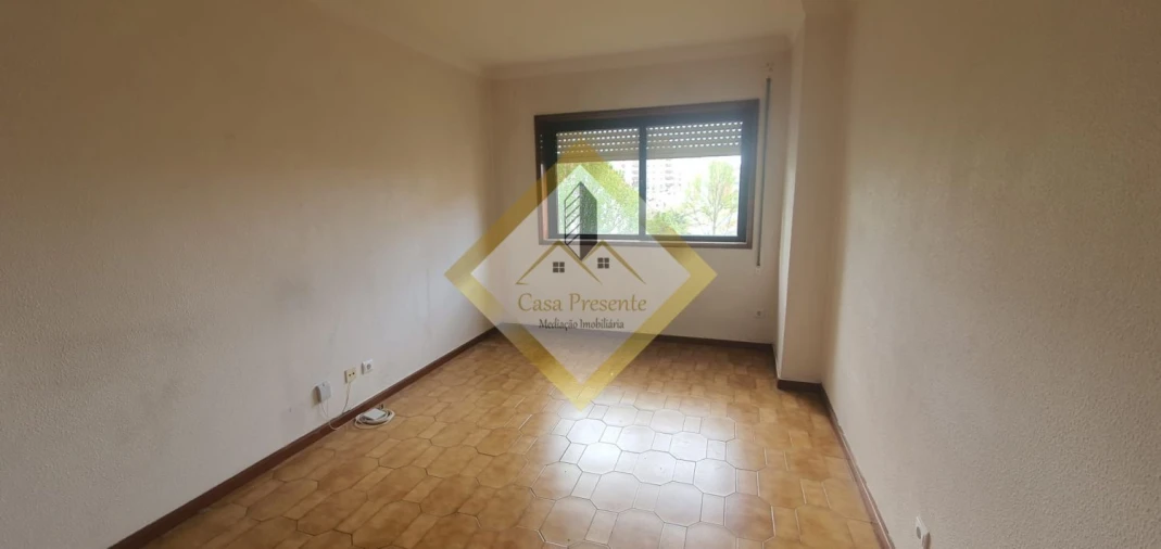 Apartamento T1 para Arrendamento em Santa Marinha e São Pedro da Afurada Foto 8