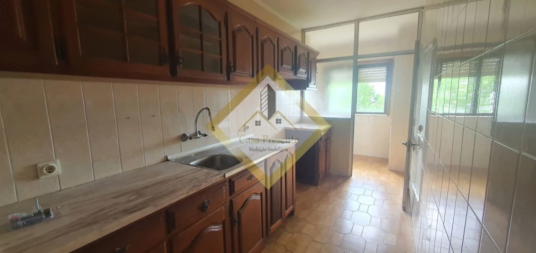 Apartamento T1 para Arrendamento em Santa Marinha e São Pedro da Afurada Foto 4