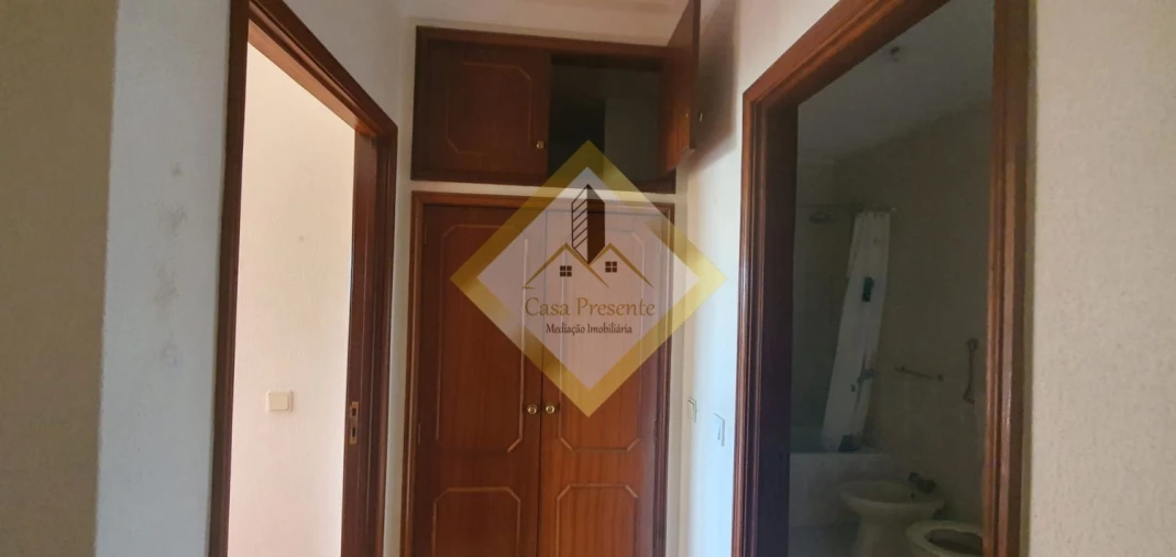 Apartamento T1 para Arrendamento em Santa Marinha e São Pedro da Afurada Foto 15