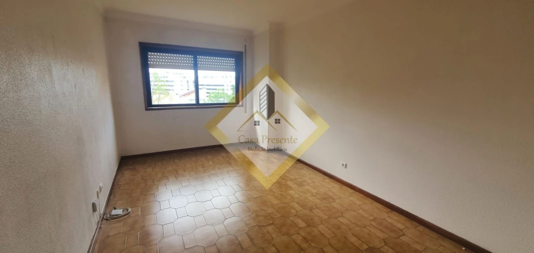 Apartamento T1 para Arrendamento em Santa Marinha e São Pedro da Afurada Foto 11