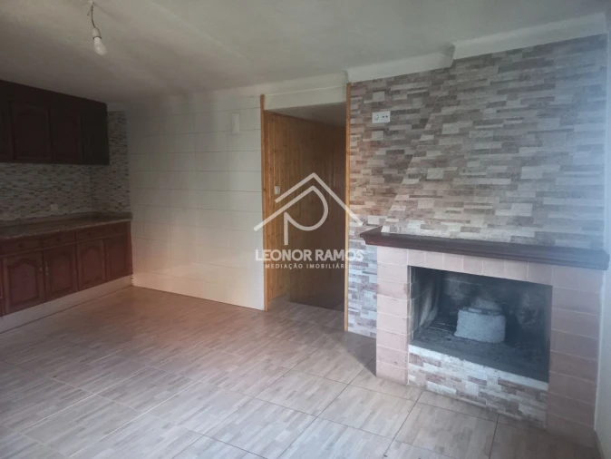 Moradia T4 para Venda em Lardosa Foto 8