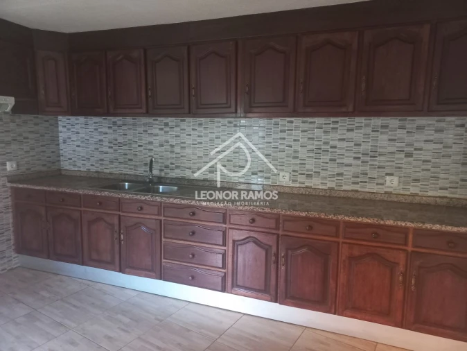 Moradia T4 para Venda em Lardosa Foto 7