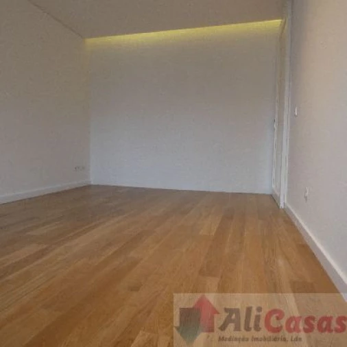 Apartamento T3 para Venda em Cedofeita, Santo Ildefonso, Sé, Miragaia, São Nicolau e Vitória Foto 5