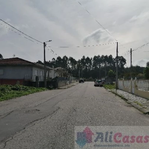 Terreno para Venda em Escapães Foto 9