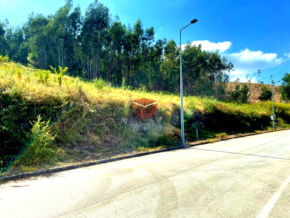 Terreno para Venda em Povoa de Lanhoso (N. Senhora do Amparo) Foto 4