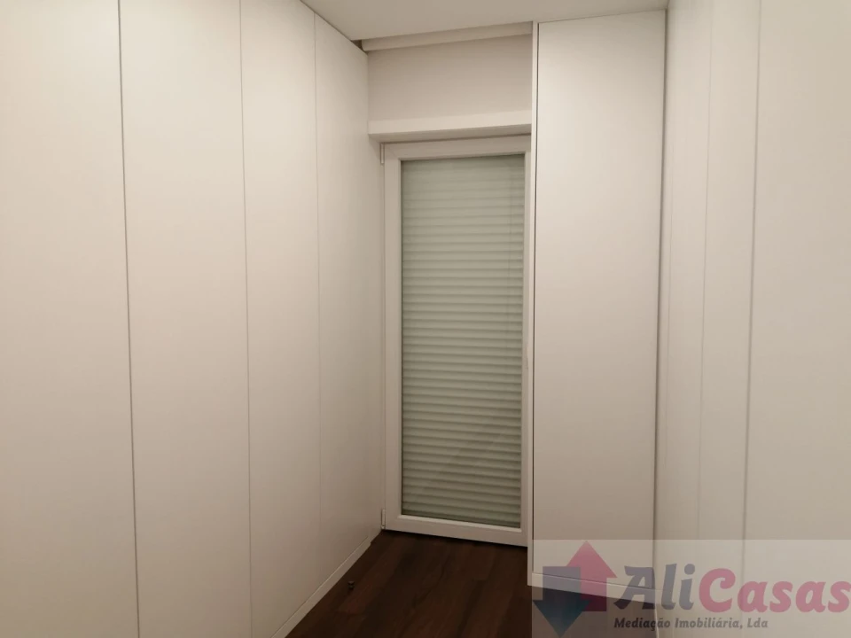 Apartamento T2 para Venda em Esmoriz Foto 17