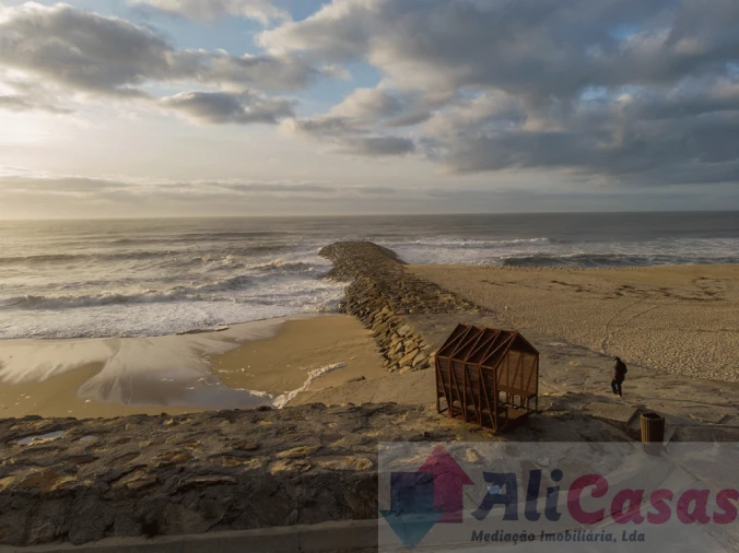 Apartamento T2 para Venda em Esmoriz Foto 25